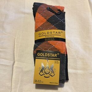 Men or women socks. Fits 10-13 shoe size 6-12